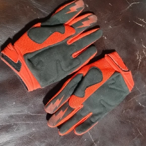 Fox Racing Red Gloves - Picture 2 of 3
